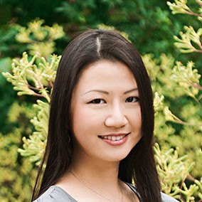 Dr. Vivian W Lee  李魏利蓉医生