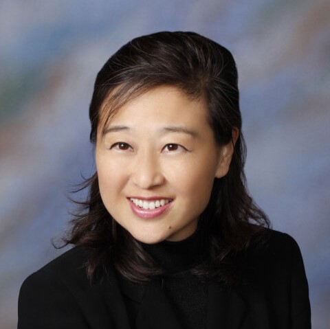 Dr. Yvonne Kew  乔文敬医生